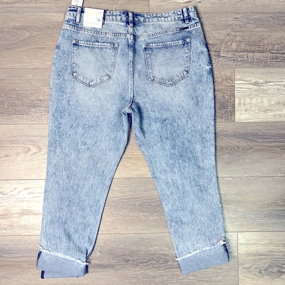 KanCan Acid Wash Distressed Denim Ripped High Waisted Mom Jeans Size 15/31 - Picture 2 of 9